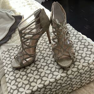 sparkly party heels!!